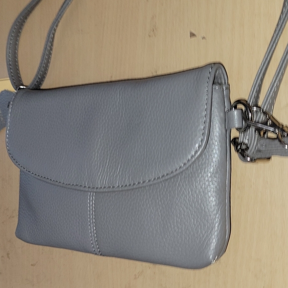 NEW, Gray cowhide leather crossbody purse. Very soft. - Picture 5 of 11